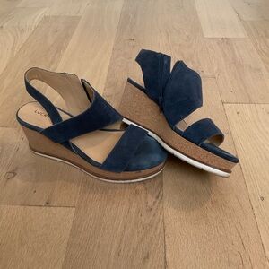 Lucky Navy Wedge Sandals, Sz 8